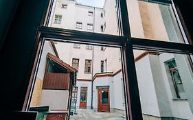 Klimatyczny apartament przy Rynku (1 min. pieszo!)